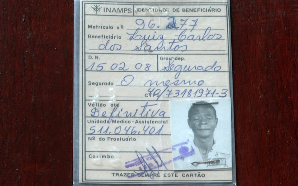 Um dos documentos do seu Luiz, utilizado na confirmação do recorde - Foto: EPTV
