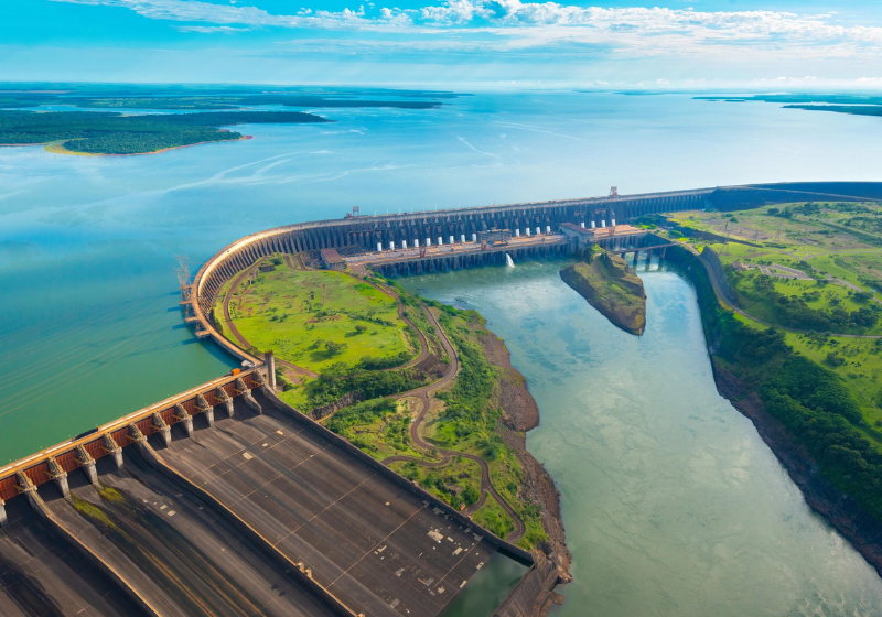 Com as mudanças em Itaipu, a previsão é que a partir de 2027 a energia fique mais barata no Brasil - Foto: Gov.br