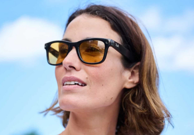 A meta disponibilizou oss novos modelos de óculos com IA. A ideia é focar em quem usa lente de contato. - Foto: divulgação