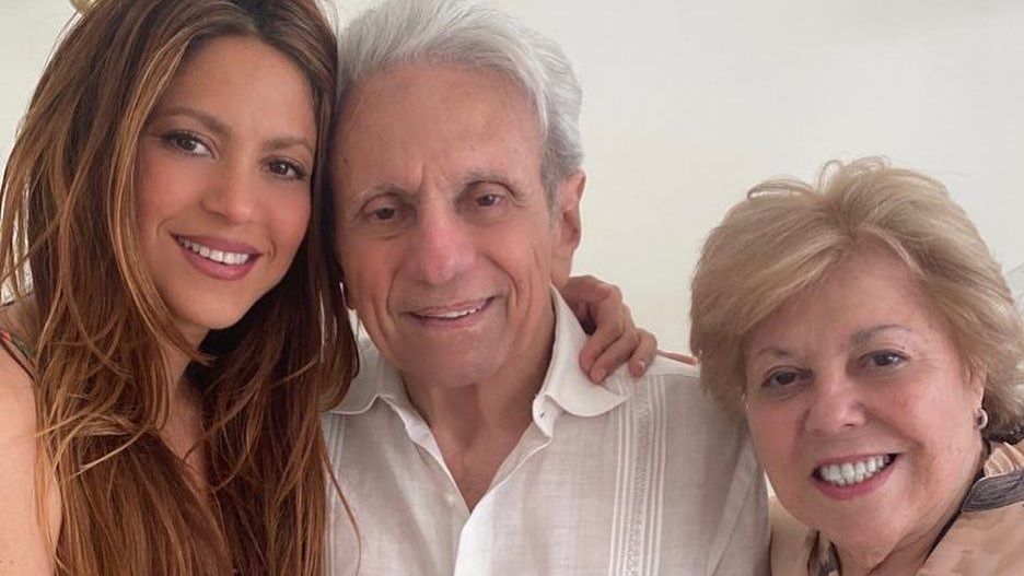 Shakira, o pai e a mãe - Foto: El País