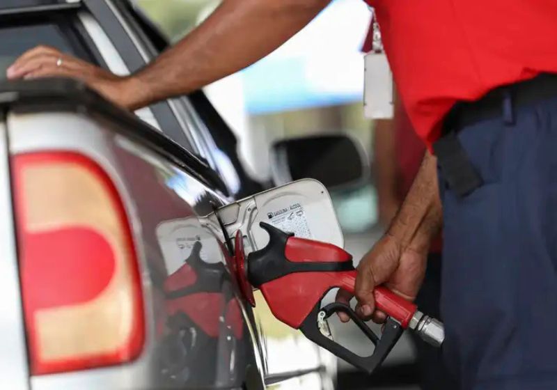 A MP, Medida Provisória, anunciada pelo governo nesta 4a. feira, 13, cria subsídio de até R$ 0,89 para segurar preço da gasolina. - Foto: Marcelo Camargo/ Agência Brasil