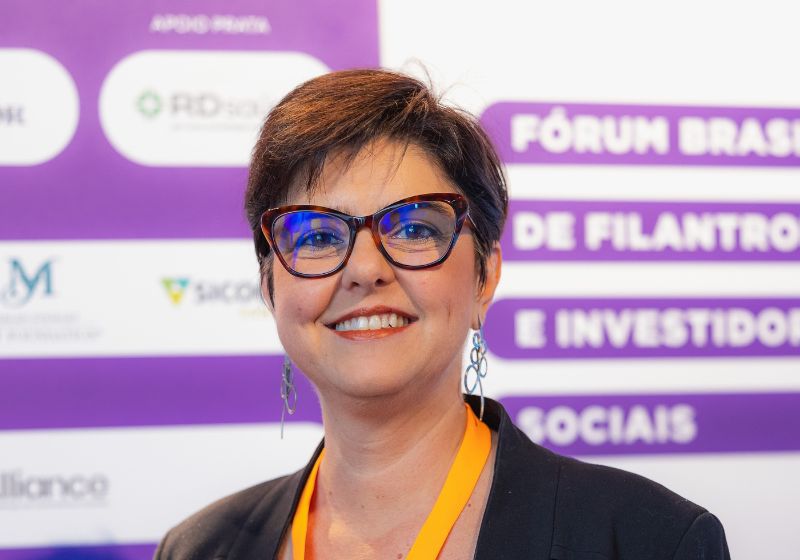 Paula Fabiani, CEO do IDIS, é a única brasileira na lista TIME100 Filantropia 2026, ao lado de nomes como Warren Buffett e MacKenzie Scott. - Foto: André Porto