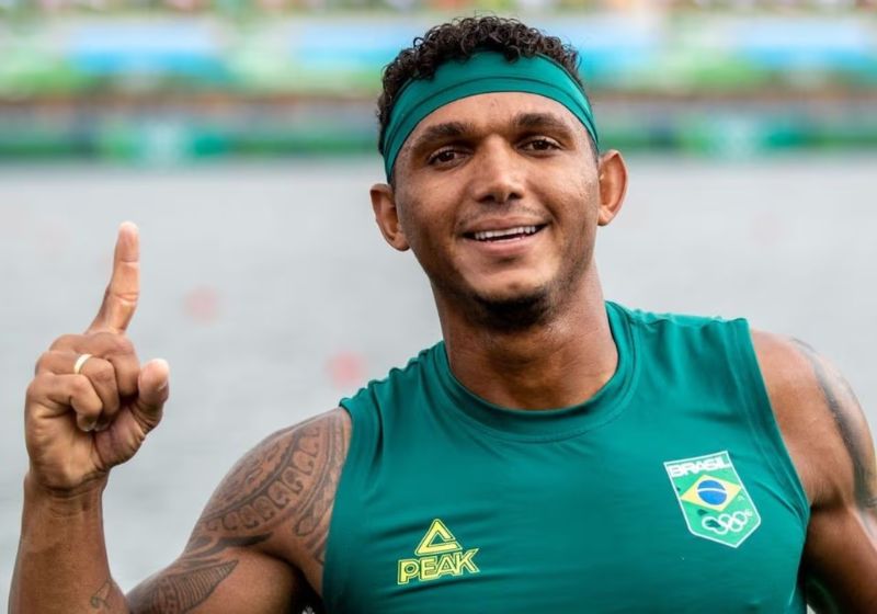 O cinco vezes medalhista olímpico Isaquias Queiroz levou o ouro e Gabriel Assunção garantiu o bronze na Copa do Mundo canoagem velocidade. Foto: Miriam Jeske/COB