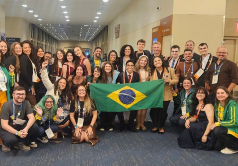 Os estudantes brasileiros vencedores da feira internacional de ciências, nos EUA, são de 9 estados: AP, AM, BA, CE, MA, MS, PR, RS e SP. - Foto: Divulgação