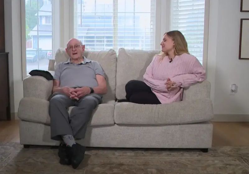 Após errar o endereço da entrega e ir parar na casa da Dikiy, o seu Joe, idoso que trabalha aos 87 anos, teve uma virada na vida e ganhou R$ 230 mil para se aposentar. - Foto: KGWNews