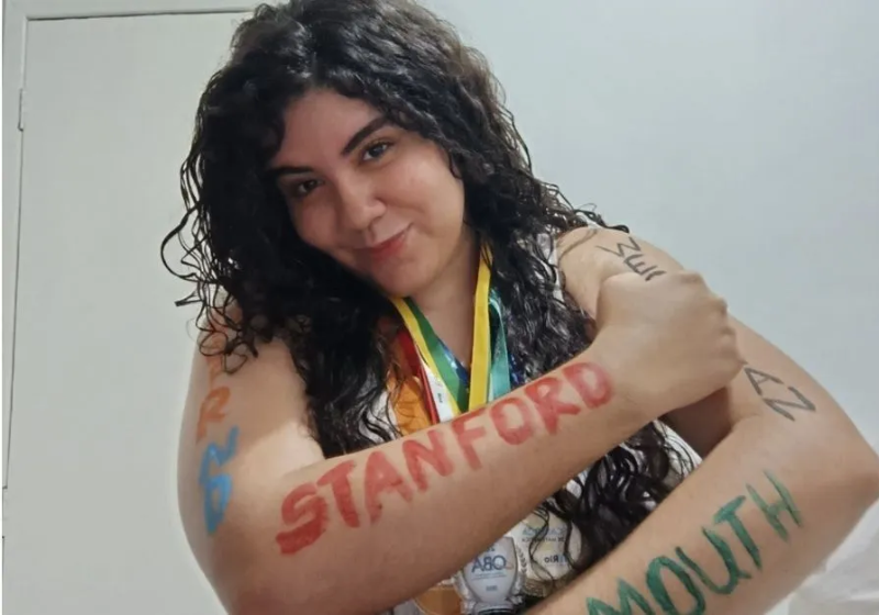 A jovem, que é moradora de uma comunidade no RJ e estudou em escola pública, passou na universidade de Stanford, uma das mais reconhecidas dos Estados Unidos. - Foto: arquivo pessoal