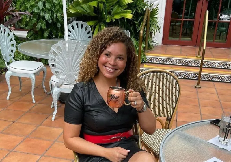 brasileira Maria Bourland conquistou uma vaga no Masterchef dos EUA. Ela apresentou uma moqueca de camarão. - Foto: Instagram