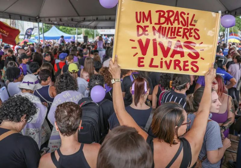 Já está em vigor a pensão do INSS para filhos órfãos de vítimas de feminicídio. O benefício vale em todo o Brasil e será de um salário mínimo. - Foto: Marcelo Camargo/ Agência Brasil
