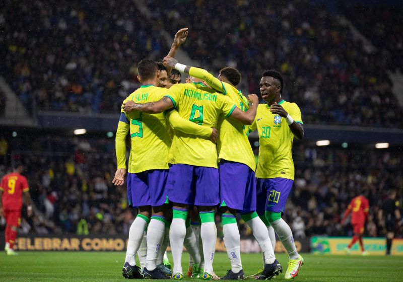 Especialista explica que a TV aberta tem sinal até 30 segundos mais rápido para assistir aos jogos da Copa do Mundo. - Foto: Getty Images