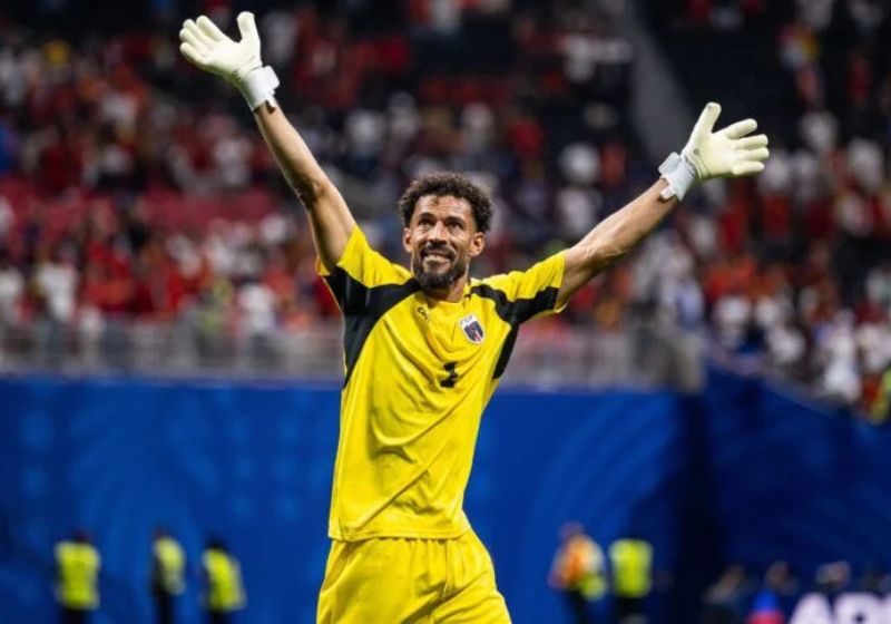 O goleiro vozinha, de Cabo Verde, comemora defesas incríveis na Copa. - Foto: Getty Images