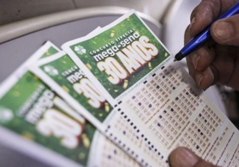 O apostador que ganhou sozinho na Mega-Sena fez uma aposta simples de R$ 6 em Nova Iguaçu, no Rio de Janeiro. - Foto: Marcelo Camargo/Agência Brasil