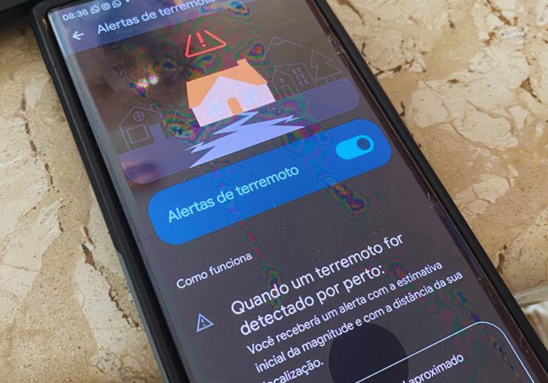 Sistema de alerta por celular enviou notificações 30 segundos antes das ondas mais fortes do terremoto atingirem a Venezuela. - Foto: Emanuele Almeida/ Canaltech