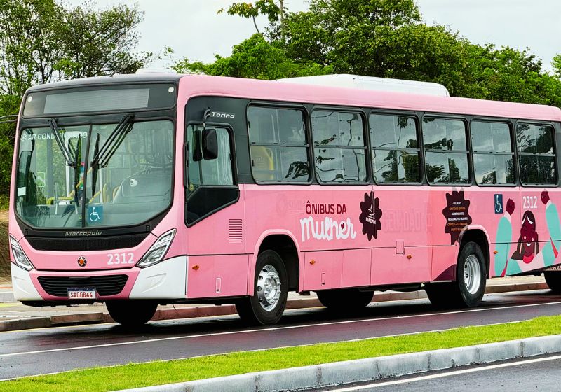 Maceió, capital de Alagoas, é pioneira na implantação de ônibus exclusivos para mulheres com botão de pânico e motoristas femininas. - Foto: Ascom DMTT