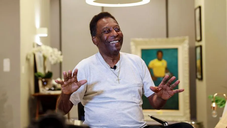 Quando chegou ao New York Cosmos, em 1975, Pelé, ajudou a transformar o futebol em fenômeno nos EUA. - Foto: EPA
