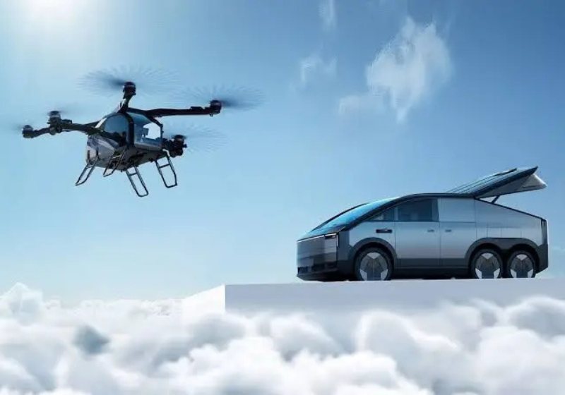 O carro voador híbrido da XPeng combina um veículo terrestre com uma aeronave elétrica e deve começar a ser vendido em 2027. Foto: AeroHT/Quatro rodas