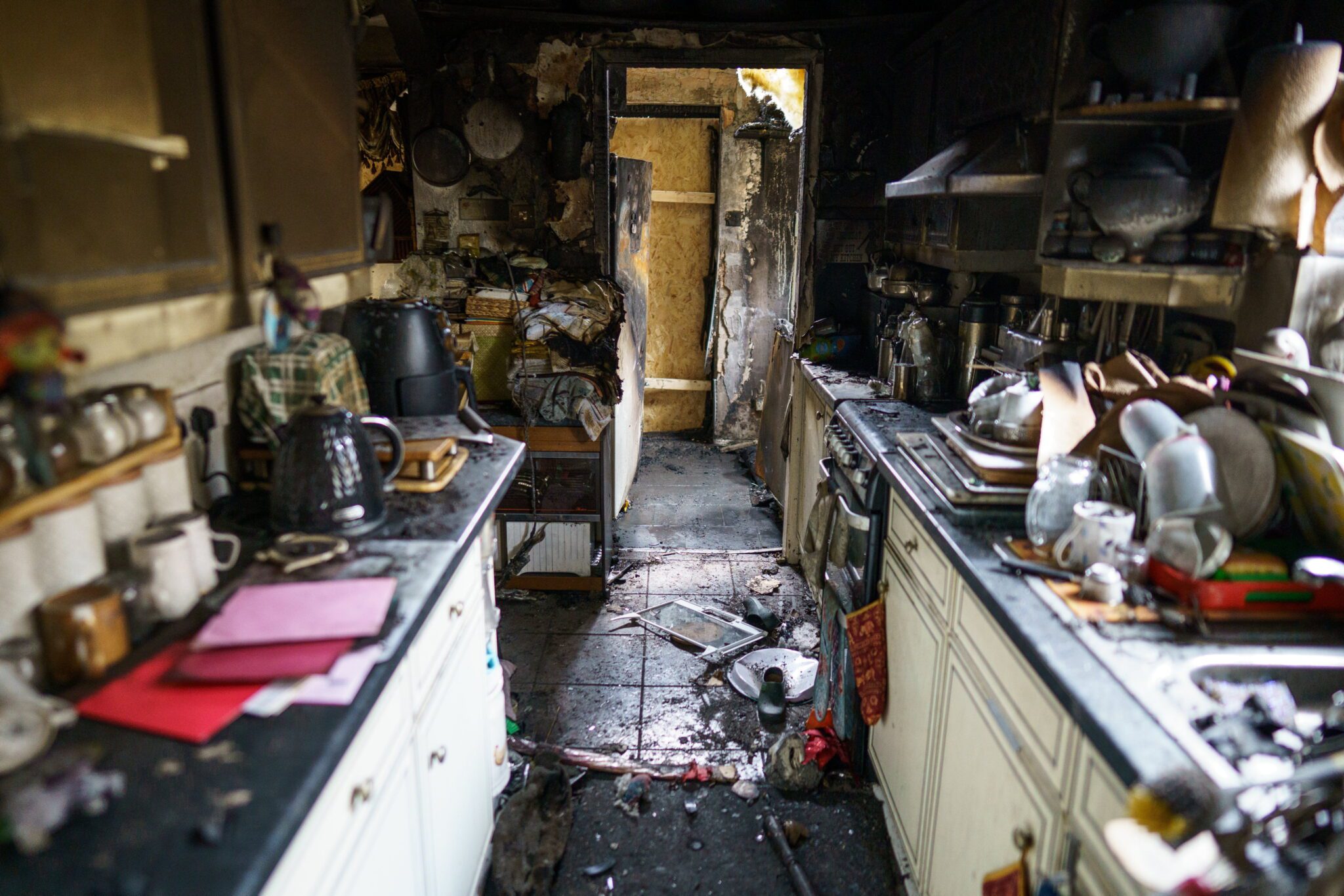 A casa da idosa foi destruída pelo incêndio - Foto: Tom Maddick/ SWNS