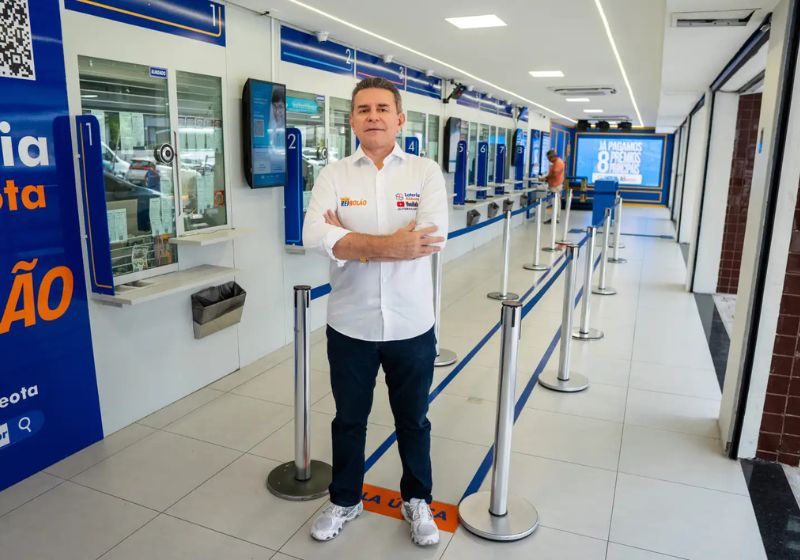 O lotérico que ganhou na Mega-Sena pela segunda vez em 2026, Alessandro Montenegro, é dono da Loteria Aldeota, em Fortaleza. - Foto: Reprodução/Loteria Aldeota