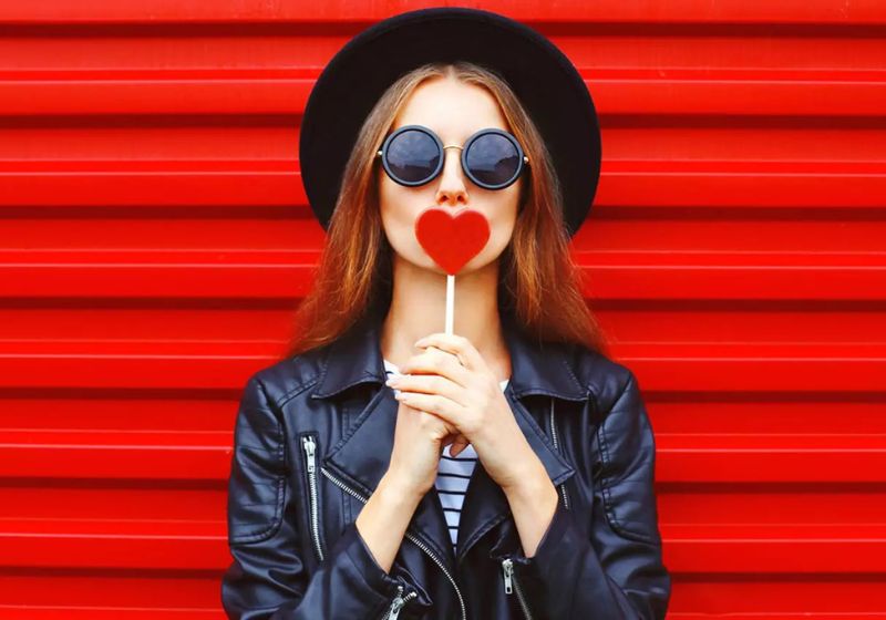 Dia dos Solteiros é celebrado neste sábado, 15 de agosto, com amor-próprio, liberdade e valorização da própria companhia. Foto: iStockphoto.com/Rohappy