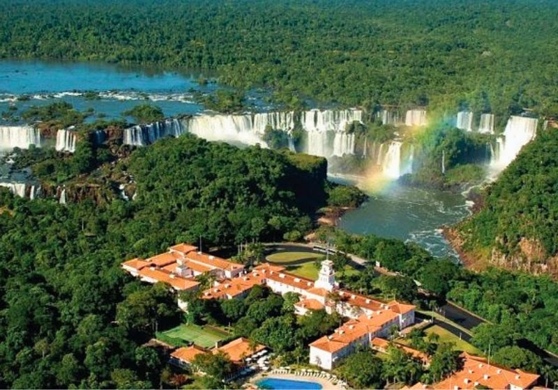Hotel das Cataratas, em Foz do Iguaçu (PR), ficou na 77ª posição da lista ampliada do The World’s 50 Best Hotels 2026. - Foto: Divulgação/Belmond