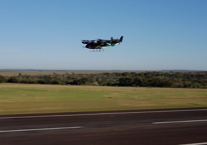 A unidade da Eve Air Mobility, em Taubaté, que vai produzir o carro voador brasileiro deve começar com 300 trabalhadores e capacidade para fabricar até 120 eVTOLs por ano. - Foto: reprodução/ EveAirMobility