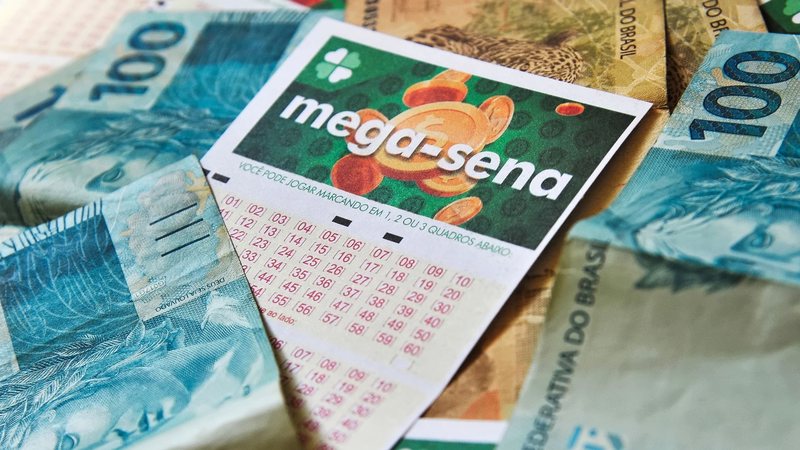 Bolão de nove cotas registrado em Presidente Venceslau (SP) acertou sozinho as seis dezenas da Mega-Sena 3059. - Foto: Rafa Neddermeyer/Agência Brasil
