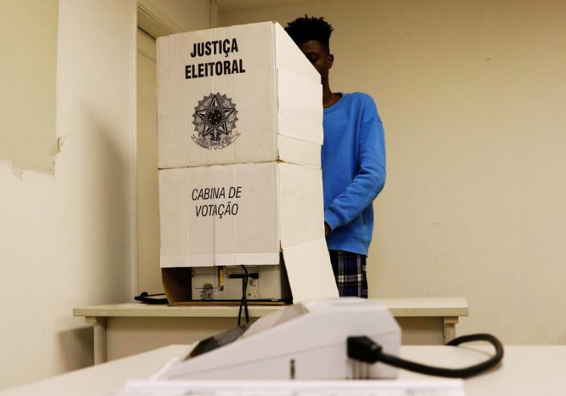 A operação do TSE para as eleições 2026 deste domingo reforçou a segurança com 26,5 mil militares e federais em 485 municípios para garantir livre acesso dos eleitores às urnas. - Foto: Fernando Frazão/ Agência Brasil