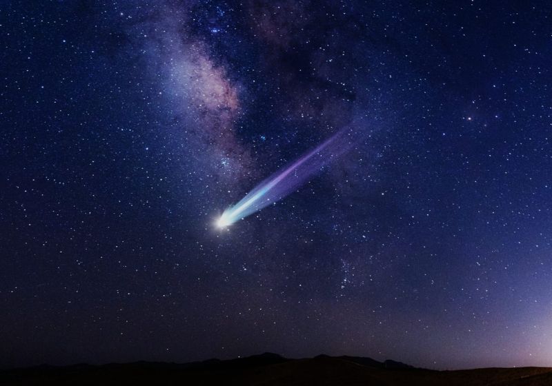Chuva de meteoros do cometa Halley terá pico entre quarta (21) e quinta-feira (22). Veja melhores horários e como observar o fenômeno sem equipamentos. - Foto: repropdução/ Starwalk