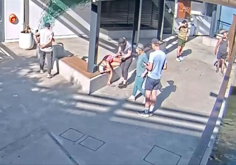 Desconhecidos salvam a corredora Kaley, de 43 anos, após parada cardíaca em Brisbane, na Austrália. Ela reencontrou os heróis sem capa para agradecer. - Foto: reprodução/ 7NEWS
